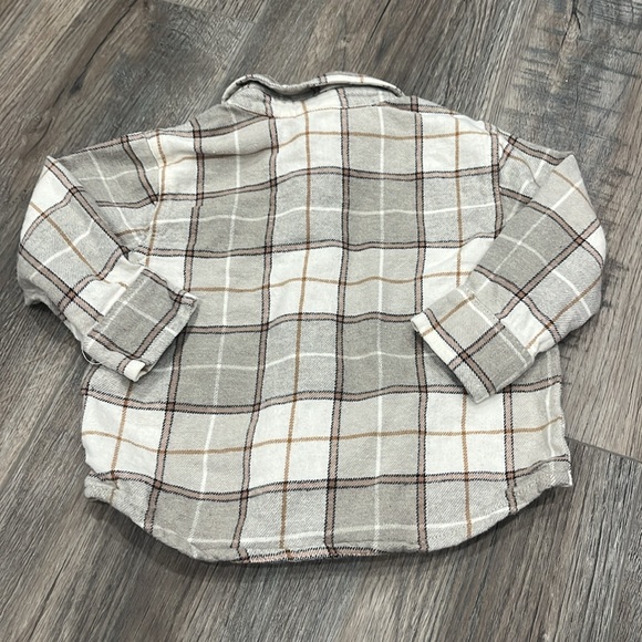 Old Navy Flannel Button Down - Picture 4 of 4